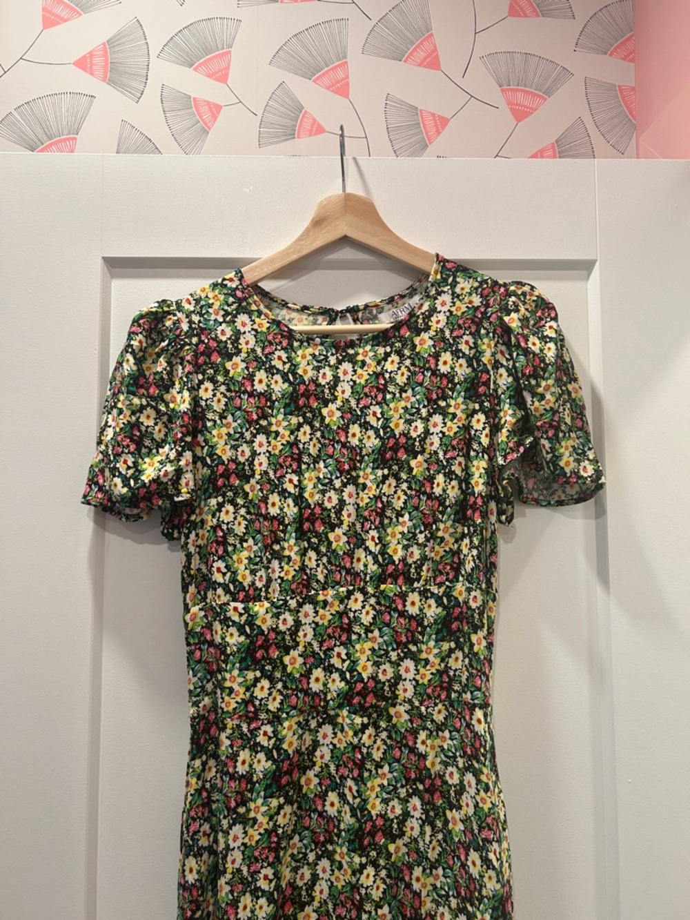 AFRM Green Floral Puff-Sleeve Midi Dress with Front Slit - Picture 3 of 7
